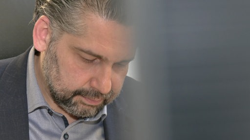 Der Fraktionsvorsitzenden der Bremer SPD Mustafa Güngör.