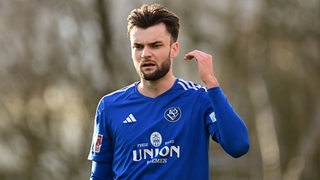 Maximilian Schütt schaut frustriert.