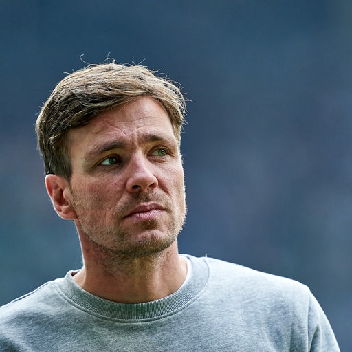 Werders Sportlicher Leiter Clemens Fritz schaut nachdenklich.