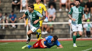 Werder-Stürmer Dawid Kownacki trifft im Testspiel gegen Regionalligist Drochtersen/Assel.