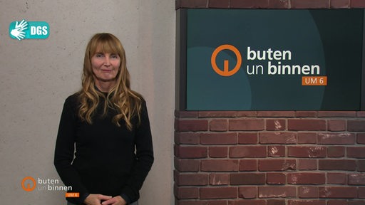 Die Gebärdendolmetscherin Ilonka Linde im Studio von buten un binnen.
