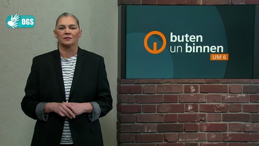 Gunda Helmes im Studio von buten un binnen für die Gebärdensendung.