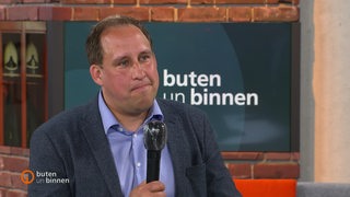 Marco Lübke, Innenpolitische Sprecher der CDU zu Gast im Studio bei buten un binnen.