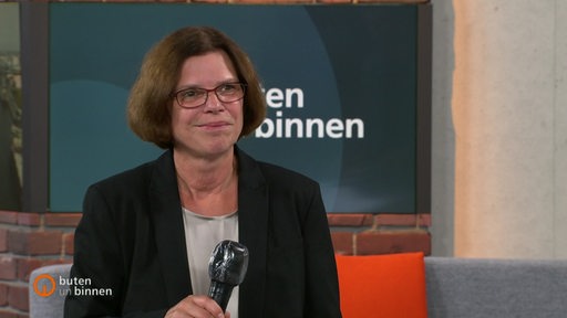 Wirtschaftssenatorin Kristina Vogt zu Gast im Studio von buten un binnen.