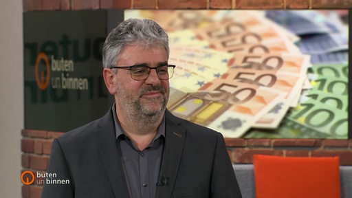 Der Pflegeforscher Heinz Rothgang zu Gast im Studio von buten un binnen.