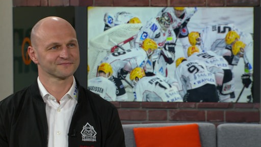 Der Fischtown Manager Sebastian Furchner zu Gast im Studio.