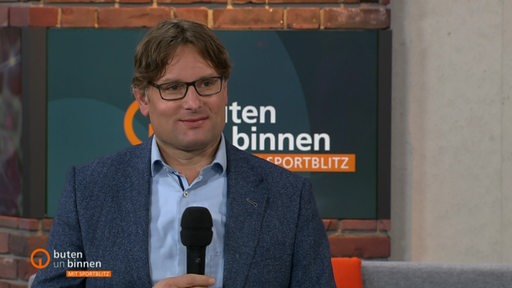 Thomas Duning, Chefarzt der Neurologie im Klinikum Bremen-Ost, zu Gast im Studio von buten un binnen.