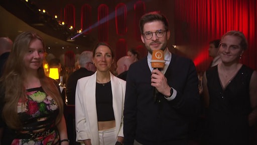 Buten un binnen Reporter Niko Schleicher im GOP auf der Sportgala.