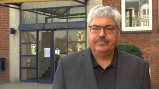 Bremerhavens Oberbürgermeister Melf Grantz äußert sich im Interview zur erneut gerissenen 200er-Inzidenz