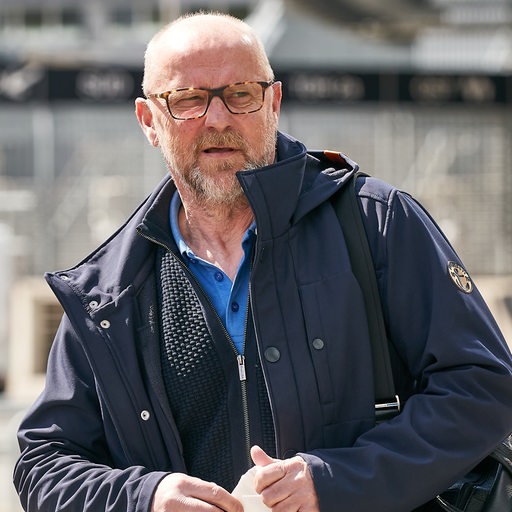 Werders Technischer Direktor Thomas Schaaf verlässt das Weser-Stadion 