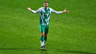 Werder-Innenverteidiger Niklas Stark beim 2:0-Heimsieg gegen Wolfsburg.