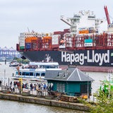 Hapag-Lloyd Containerschiff Valparaiso Express.