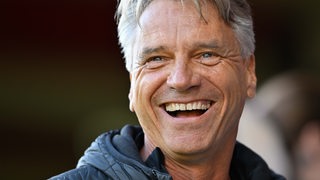 Trainer Horst Steffen lacht
