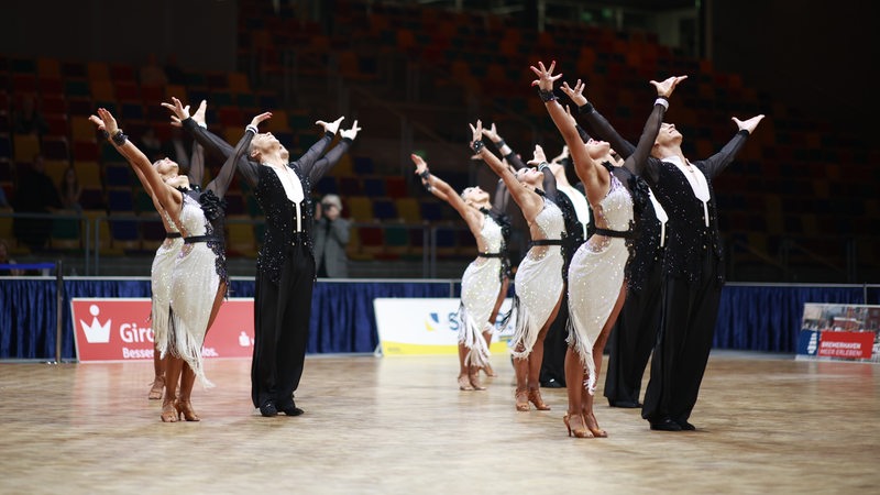 Die Latein-Formation während ihres Auftritts bei der Tanz-DM im November 2021.