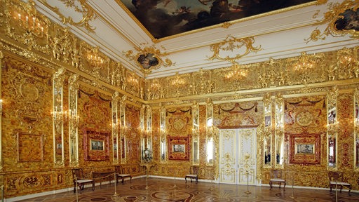 Das Bernsteinzimmer im Katharinenpalast bei Sankt Petersburg, Russische Föderation