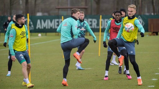 Werder-Spieler beim Training.