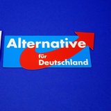 Das Logo der AfD und das Bremer Landeswappen.