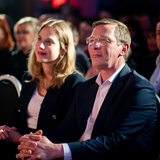 CDU-Fraktionschef Frank Imhoff sitzt neben seiner Stellvertreterin Wiebke Winter.