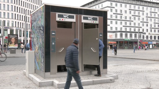 Moderne Toiletten am Bahnhof Bremen.