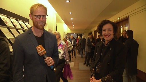 Buten un binnen Reporter Jan Meier-Wendte nach dem Interview mit der Regisseurin Maria Schrader.
