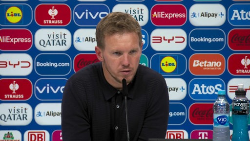 Julian Nagelsmann, Bundestrainer der Deutschen Nationalmannschaft, beim Interview.