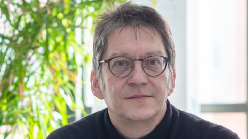 Professor Ivo Mossig von der Universität Bremen