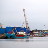 Übersicht über die Hafenanlagen im Kalihafen, ein Areal im Industriehafen von Bremen. 