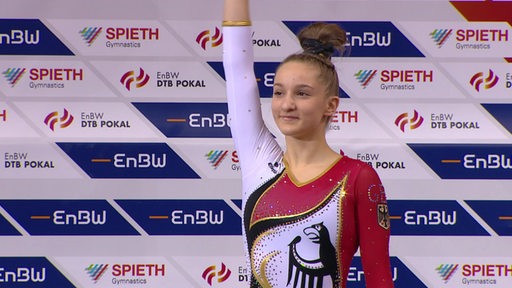 Die Athletin Karina Schönmaier beim Sieg ihrer Bronze Medaille beim DTB-Pokal. 