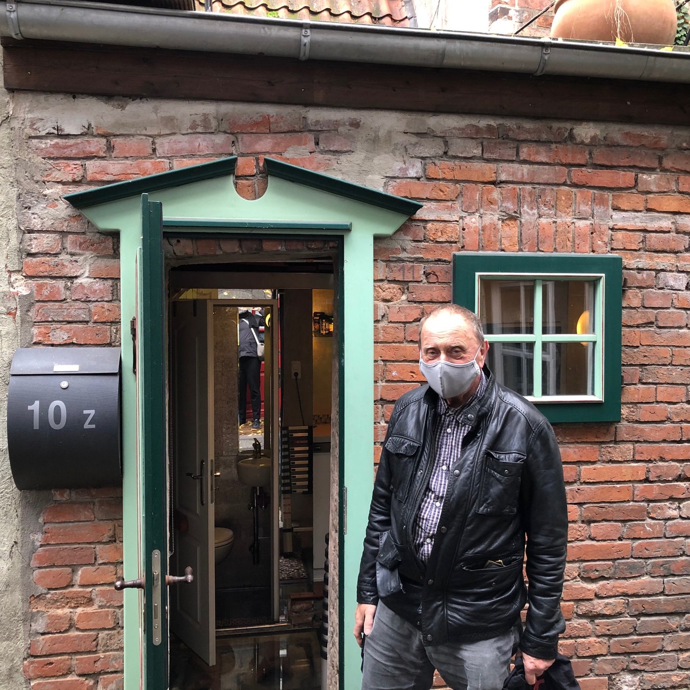 10 000 Euro Pro Quadratmeter Was Bietet Das Kleinste Haus Bremens Buten Un Binnen