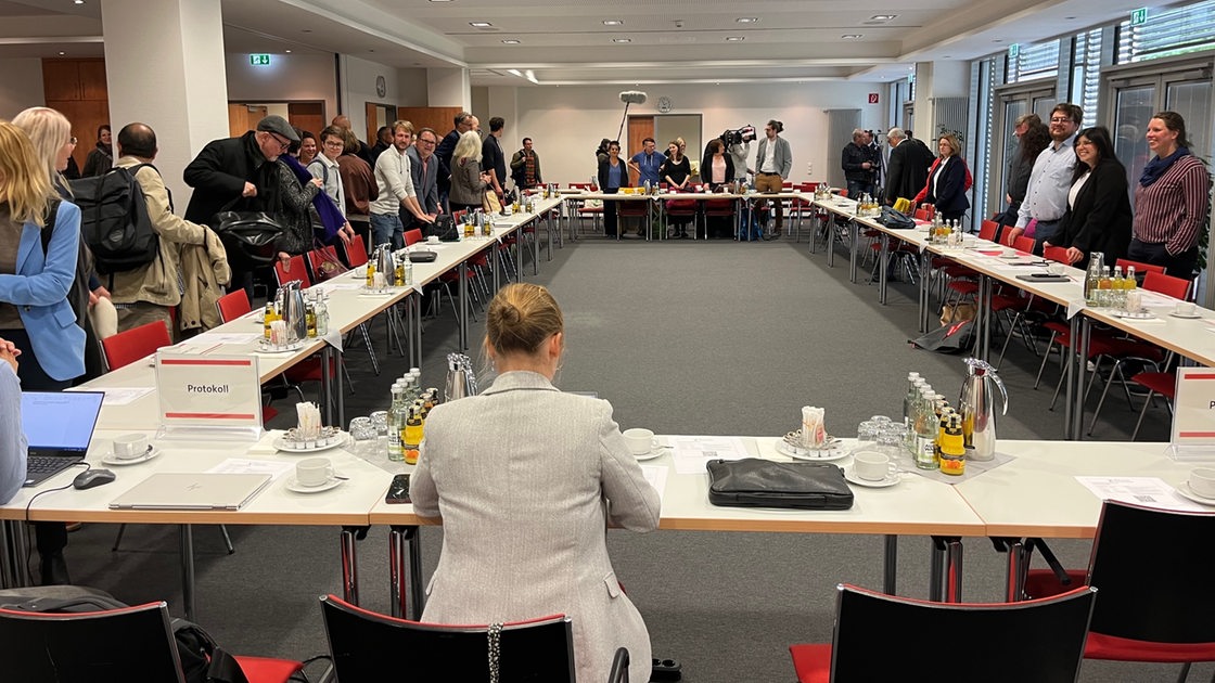 Treffen der Parteien in Bremen zu Koalitionsgesprächen