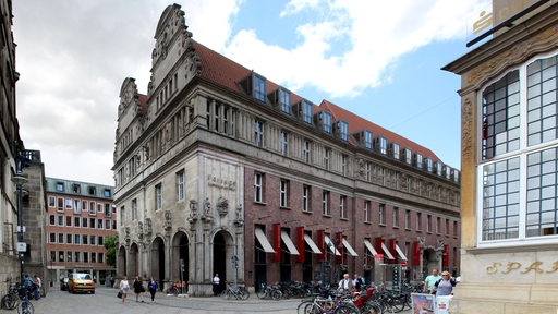 Das Kontorhaus, zwischen Schütting und Sparkasse am Markt.