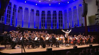 In der Glocke sieht man das Konzert zum 75. jährigen Jubiläum der Musikschule Bremen.