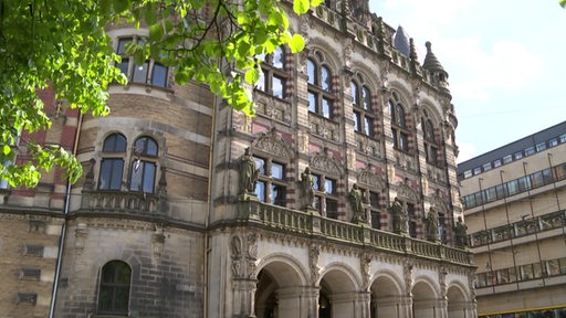 Die Fassade des Bremer Landgerichts in der Innenstadt. 