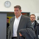 Olaf Latzel, Pastor der evangelischen Bremer St.-Martini-Kirche, vor Beginn der Revisionsverhandlung am Bremer Oberlandesgericht (OLG) im Bremer Justizzentrum. 