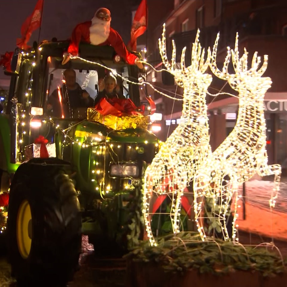 So sehr verbreiteten diese Traktoren Weihnachtsstimmung in Bremen