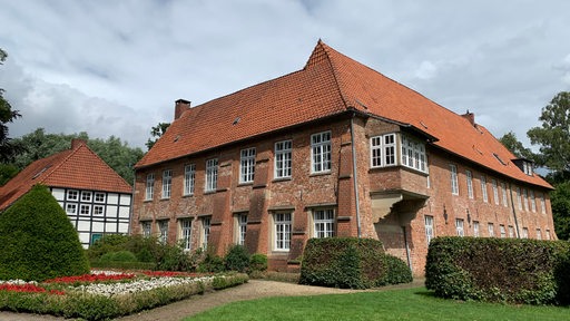 Ein altes Backsteingebäude in Bremen-Blumenthal.