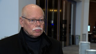 Innensenator Ulrich Mäurer im Interview bei der Personalversammlung der Polizei