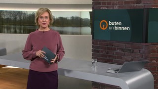 Kirsten Rademacher im Studio von buten un binnen.