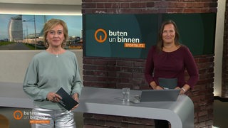 Die Moderatorinnen Kirsten Rademacher und Pascale Ciesla im Studio von buten un binnen.