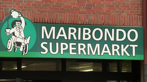 Ein Schild des Maribondo-Supermarktes in Vegesack.