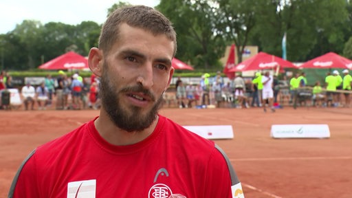 Der Tennisspieler Mario Martinez.