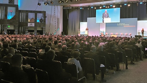 Der Bremer Bürgermeister Bovenschulte spricht auf der Maritimen Konferenz in Bremen.