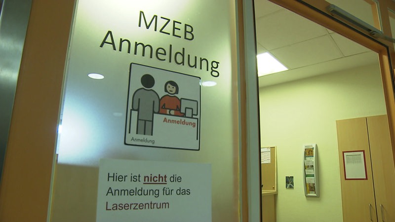 Eingang beim medizinischen Behandlungszentrum für Menschen mit Behinderung im Klinikum Bremen-Mitte