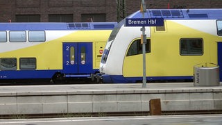 Metronom-Züge am Bremer Hauptbahnhof