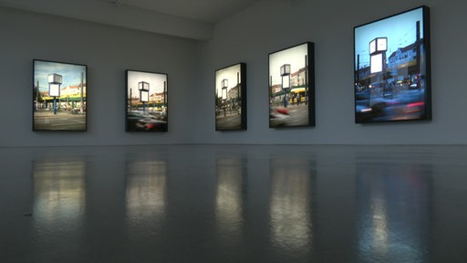 Ein Raum von der Kunstausstellung so wie wir sind 4.0 im Museum Weserburg. 