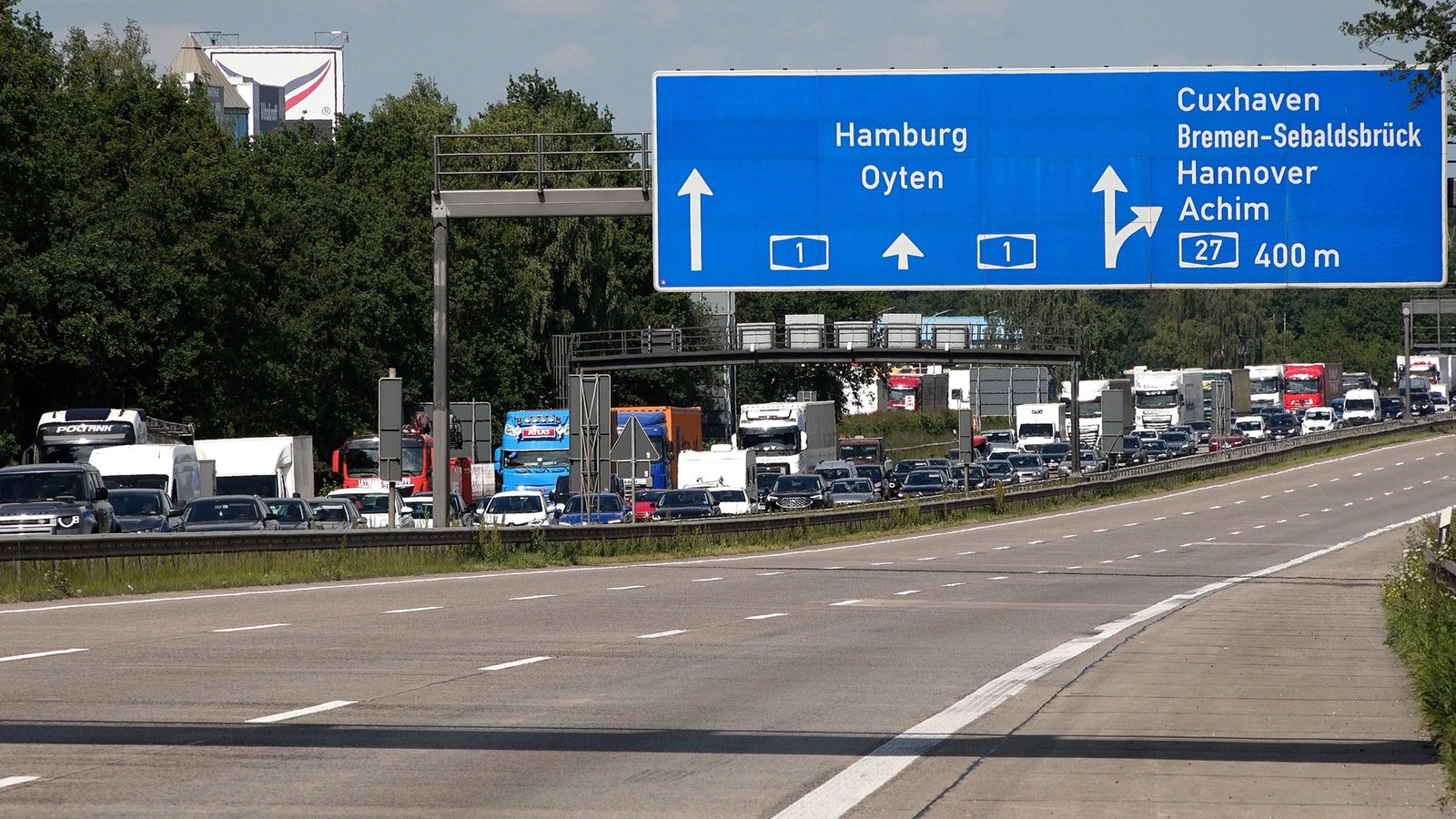 Unfall auf der A1 am Bremer Kreuz hat stundenlangen Stau zur Folge buten un binnen