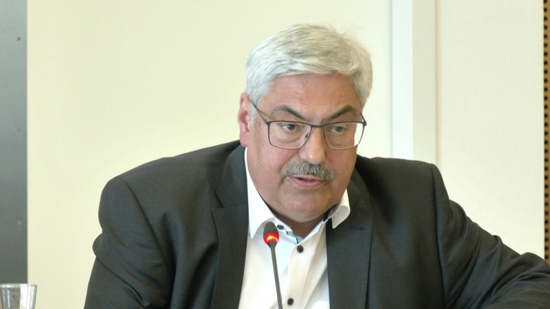 Es ist der Oberbürgermeister Melf Grantz (SPD) von Bremerhaven zu sehen.