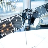 Ein Modell der OHB Sonde "Hera".