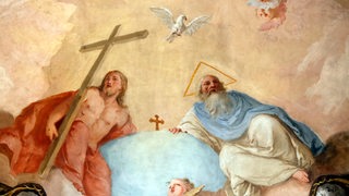 Wandbild in der Udine Kathedrale in Italien: Vater, Sohn und Heiliger Geist (als Taube)