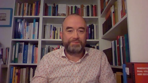 Der Philosoph Martin Hähnel bei einer Videoschalte